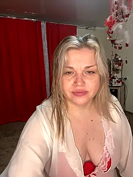 Snapshot of Nayvessa chatting on November 9, 6:28 pm Nayvessa online show from November 9, 6:28 pm