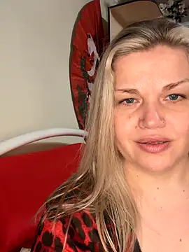 Snapshot of Nayvessa chatting on November 14, 7:56 pm Nayvessa online show from November 14, 7:56 pm