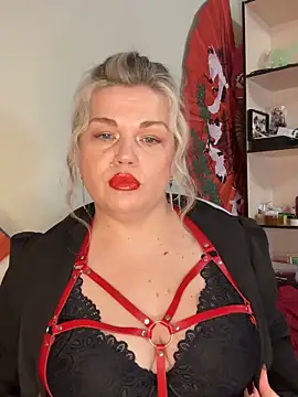 Snapshot of Nayvessa chatting on November 15, 2:13 pm Nayvessa online show from November 15, 2:13 pm