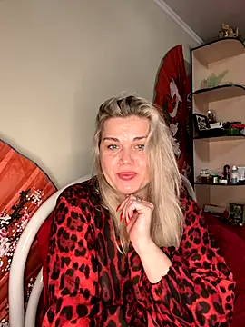 Snapshot of Nayvessa chatting on December 5, 8:05 pm Nayvessa online show from December 5, 8:05 pm