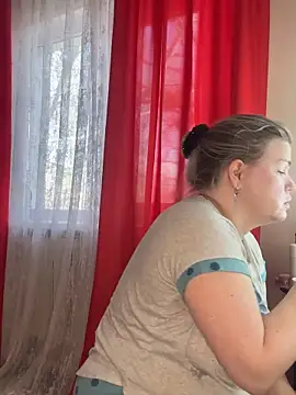 Snapshot of Nayvessa chatting on April 16, 8:48 am Nayvessa online show from April 16, 8:48 am