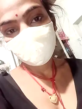 Snapshot of Sharmili_xx chatting on October 18, 11:05 pm Sharmili xx online show from October 18, 11:05 pm