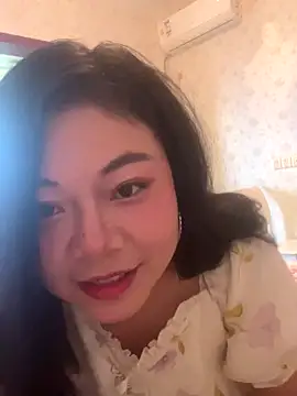 smgirls online show from October 5, 8:45 am