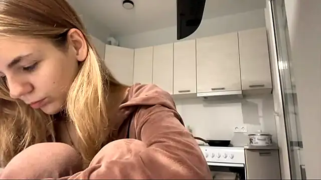 Denni Spilber online show from October 19, 3:23 pm