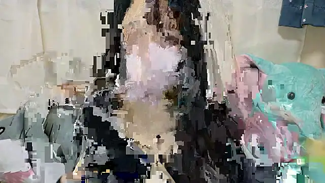 Snapshot of Ema-- chatting on November 24, 10:15 am Ema-- online show from November 24, 10:15 am