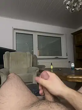 Snapshot of flamur_albania chatting on February 1, 6:06 pm flamur albania online show from February 1, 6:06 pm