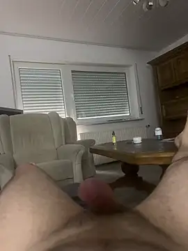 Snapshot of flamur_albania chatting on February 14, 10:12 am flamur albania online show from February 14, 10:12 am