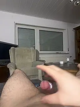 Snapshot of flamur_albania chatting on March 9, 6:56 pm flamur albania online show from March 9, 6:56 pm