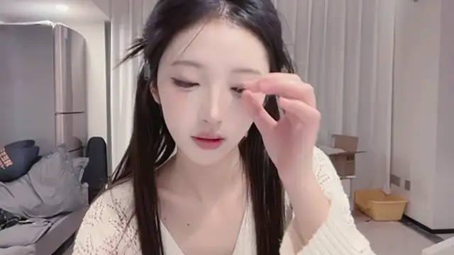 Snapshot of ZhaoZhao-ZM chatting on October 15, 1:22 pm ZhaoZhao-ZM online show from October 15, 1:22 pm