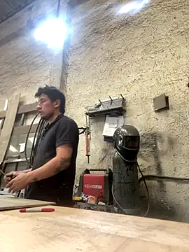 Snapshot of True_Di chatting on November 29, 4:10 pm True Di online show from November 29, 4:10 pm