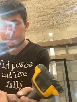 Snapshot of True_Di chatting on November 30, 2:10 pm True Di online show from November 30, 2:10 pm