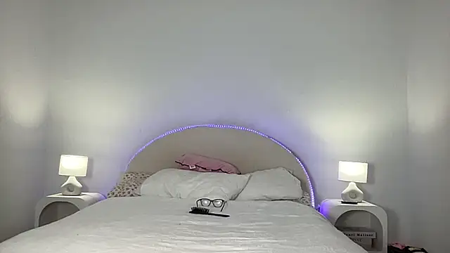bbybree online show from April 28, 2:27 am