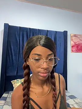 MarianRosse online show from December 17, 8:15 pm