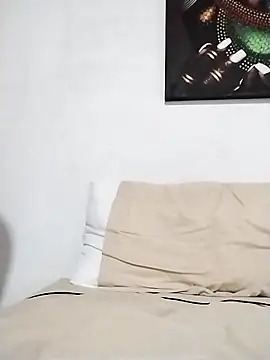 Snapshot of latinblack16 chatting on October 24, 3:25 am latinblack16 online show from October 24, 3:25 am