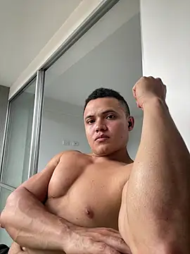 KingLevi01 online show from July 15, 10:37 pm