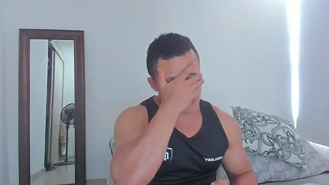 KingLevi01 online show from August 6, 2:08 pm