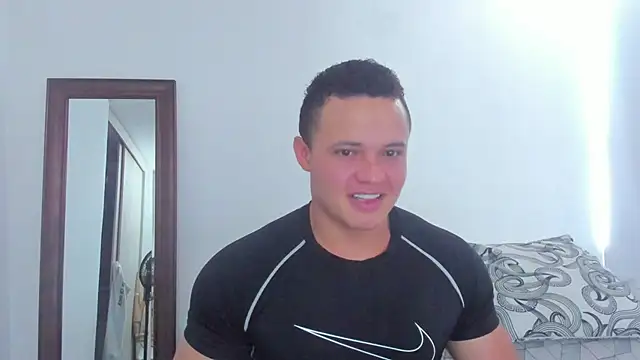 KingLevi01 online show from August 9, 3:39 pm
