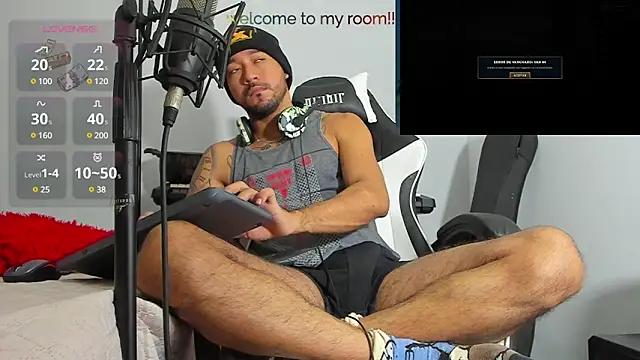 Snapshot of dereck_karter chatting on December 13, 5:43 pm dereck karter online show from December 13, 5:43 pm