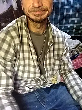 Mrluckstick online show from May 10, 5:07 pm