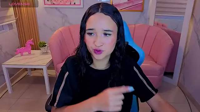 bella vibess s online show from June 14, 2:46 am