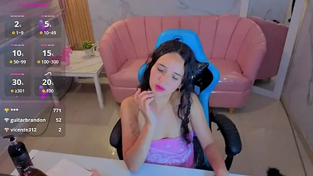 bella vibess s online show from July 11, 8:17 am
