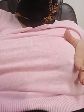 EllaLove2277 online show from June 17, 9:45 am