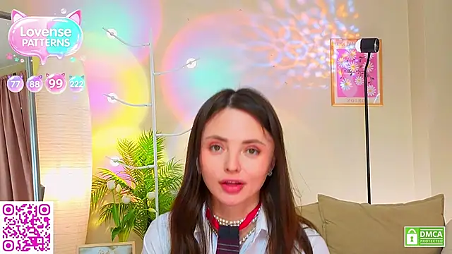 OliviaKis  online show from June 20, 7:55 am