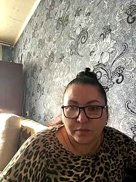 Snapshot of Vilvet777 chatting on October 21, 6:36 am Vilvet777 online show from October 21, 6:36 am
