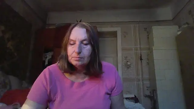 AnnaLive570 online show from December 2, 1:05 pm