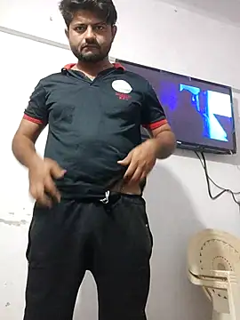 Snapshot of urhotboymeet chatting on November 15, 12:56 pm urhotboymeet online show from November 15, 12:56 pm