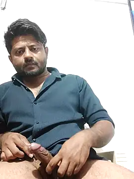 Snapshot of urhotboymeet chatting on December 18, 5:19 pm urhotboymeet online show from December 18, 5:19 pm