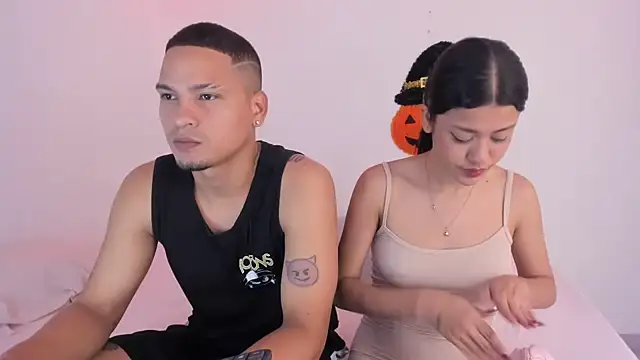 Sexy777Couple online show from November 1, 12:12 am