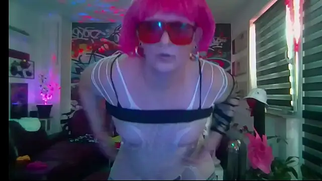 hellgirl1980 online show from July 1, 5:53 am