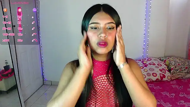 NiaFoxx online show from October 18, 7:58 pm