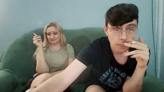 Snapshot of Eric_Basilio chatting on December 1, 10:42 am Eric Basilio online show from December 1, 10:42 am