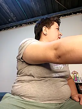 Snapshot of Noha_Whiitee chatting on December 2, 2:06 am Noha Whiitee online show from December 2, 2:06 am