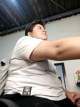 Snapshot of Noha_Whiitee chatting on December 4, 12:20 am Noha Whiitee online show from December 4, 12:20 am