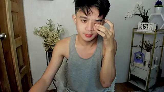 Snapshot of NautyBoyBrazeen_143 chatting on November 21, 5:44 pm NautyBoyBrazeen 143 online show from November 21, 5:44 pm