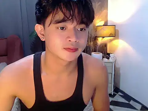 Snapshot of NautyBoyBrazeen_143 chatting on June 18, 12:53 pm NautyBoyBrazeen 143 online show from June 18, 12:53 pm