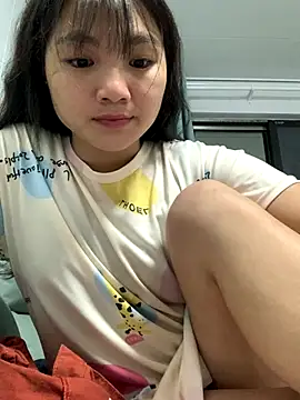 Emlyly-18 online show from October 11, 3:10 pm