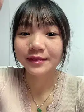 Emlyly-18 online show from November 1, 2:46 am