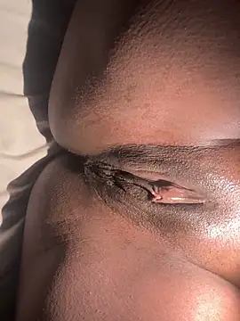 sinnanoiree online show from March 17, 12:59 am