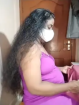 Snapshot of Angel_6531 chatting on February 17, 6:03 pm Angel 6531 online show from February 17, 6:03 pm