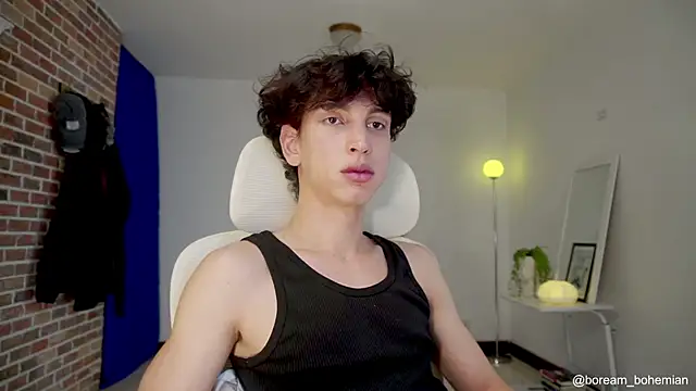 Snapshot of boream chatting on November 13, 11:42 am boream online show from November 13, 11:42 am