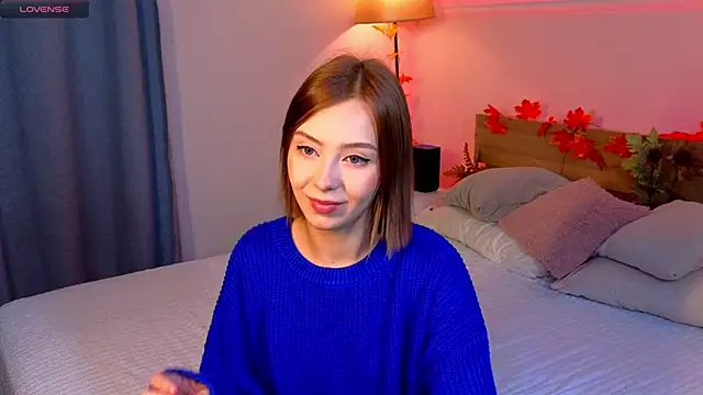 Snapshot of LumMina chatting on October 3, 10:12 am LumMina online show from October 3, 10:12 am