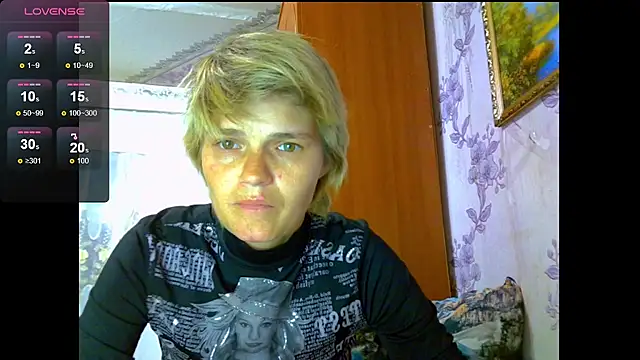 Snapshot of SaraSnow_ chatting on September 22, 5:37 pm SaraSnow  online show from September 22, 5:37 pm