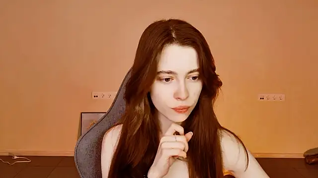 Yoka paradoXXX online show from February 20, 9:10 am