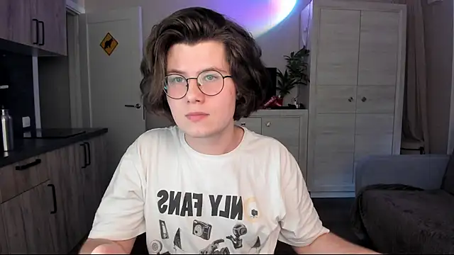 Snapshot of Derek_Shameless chatting on June 25, 6:34 pm Derek Shameless online show from June 25, 6:34 pm
