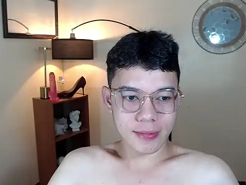 keirflorianxx online show from September 30, 6:07 am