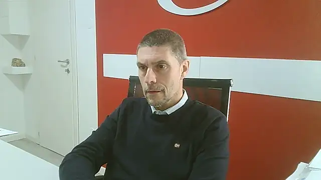max79ve31 online show from March 12, 1:06 pm